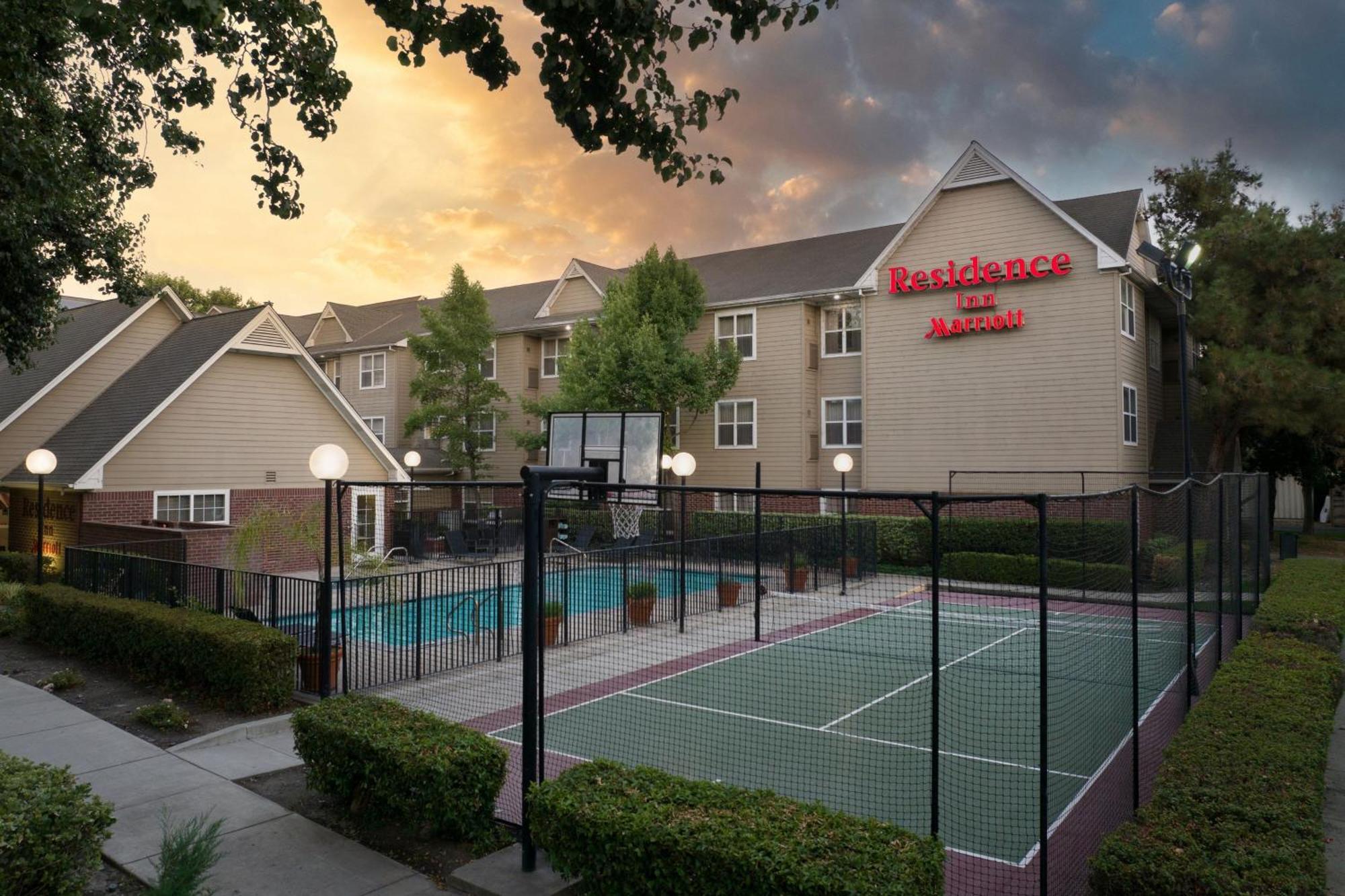 Residence Inn By Marriott Stockton Extérieur photo