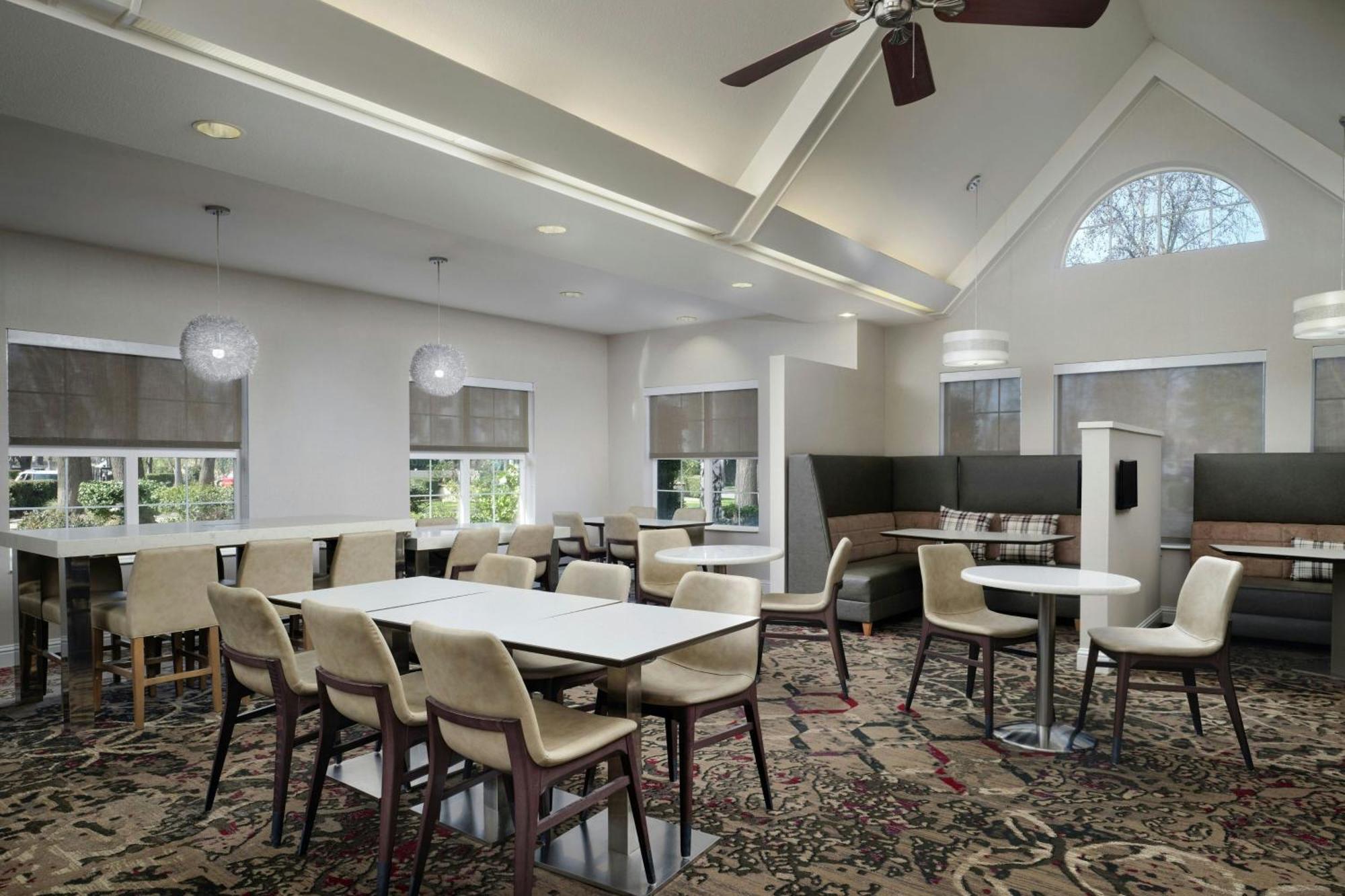 Residence Inn By Marriott Stockton Extérieur photo