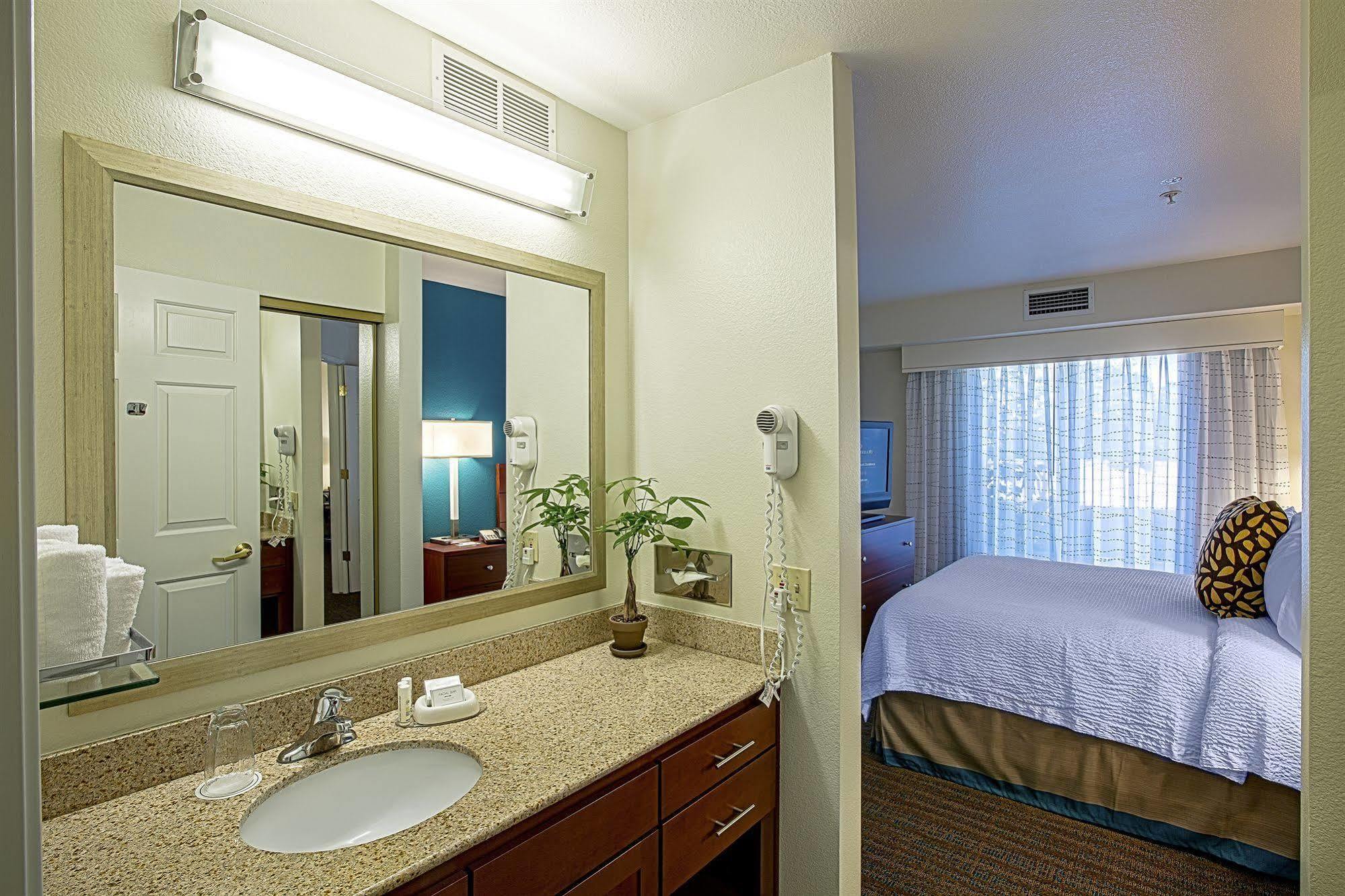Residence Inn By Marriott Stockton Extérieur photo